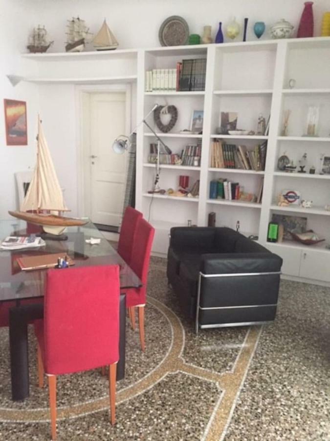 Sabrina'S Relax Fra Mare E Storia Apartman Savona Kültér fotó